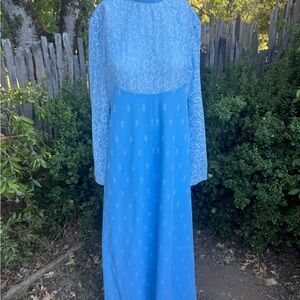 Vintage 1960s Blue Lace Long Sleeve Dress